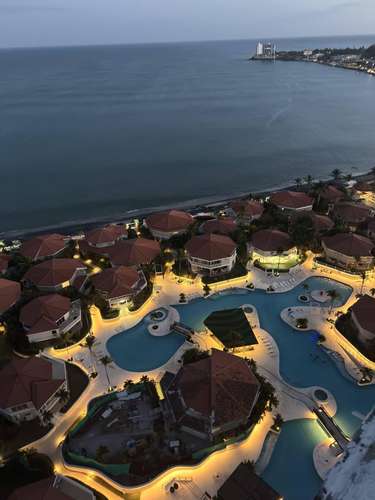 Venta de apartamento con increíble vista al mar y amplia terraza en Coronado Country Club - Coronado