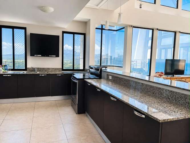 Venta de apartamento con increíble vista al mar y amplia terraza en Coronado Country Club - Coronado