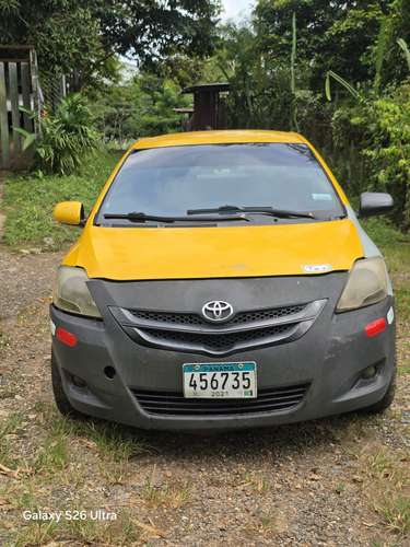 Toyota yaris 2008 automatico com cupo  