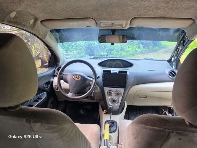 Toyota yaris 2008 automatico com cupo   - Imagen 5