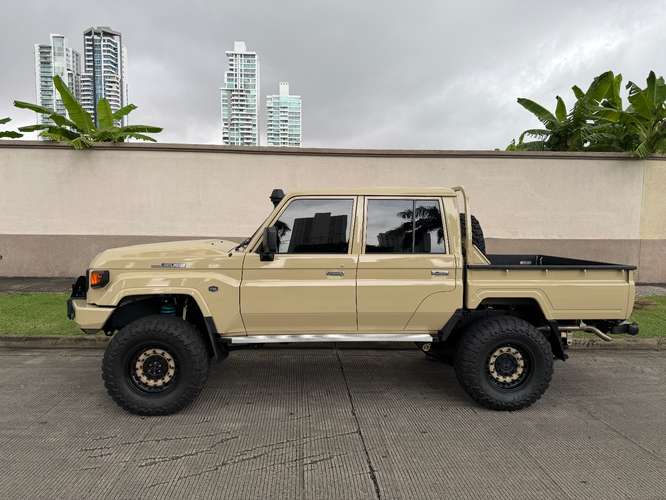 TOYOTA LAND CRUISER SERIE 79  - Imagen 3
