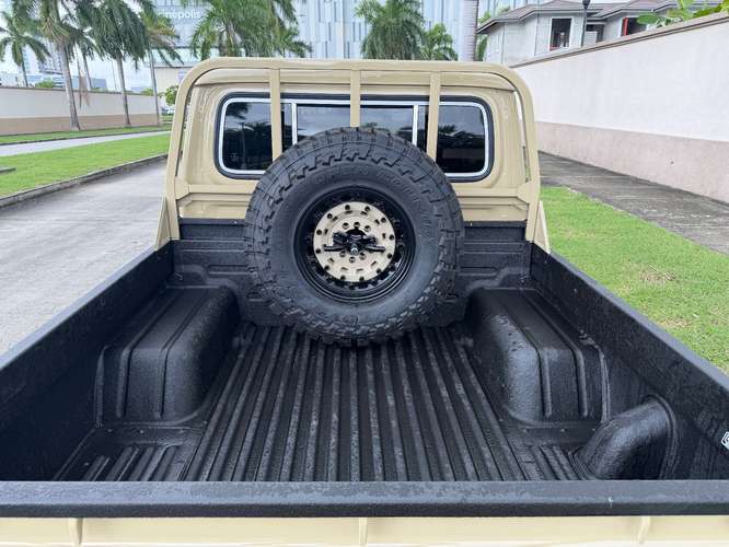 TOYOTA LAND CRUISER SERIE 79  - Imagen 8