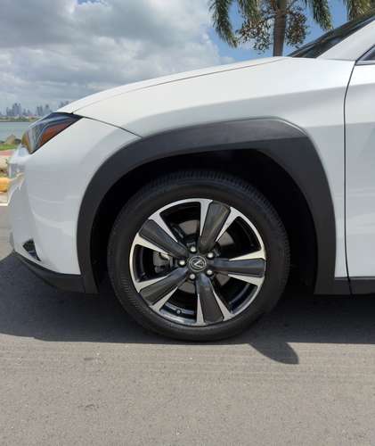 Lexus Ux250h 2020 - Imagen 12