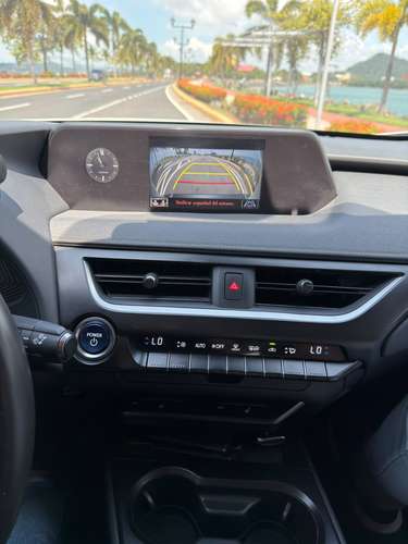 Lexus Ux250h 2020 - Imagen 18