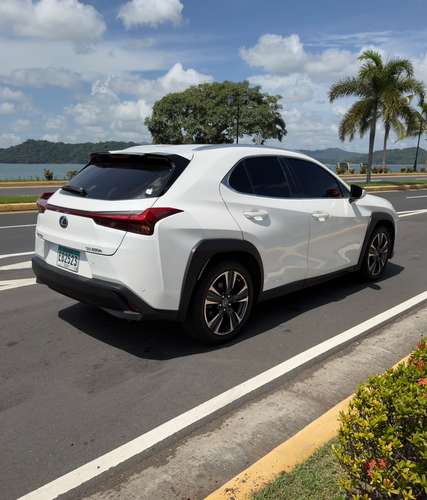 Lexus Ux250h 2020 - Imagen 9