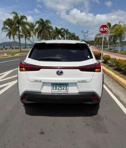 Lexus Ux250h 2020 - Imagen 7