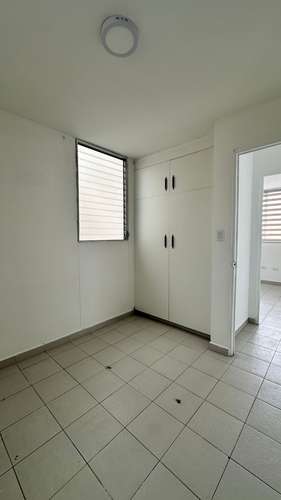Alquilo apartamento en torres de españa. Zona céntrica y cerca de todo.  - Imagen 3