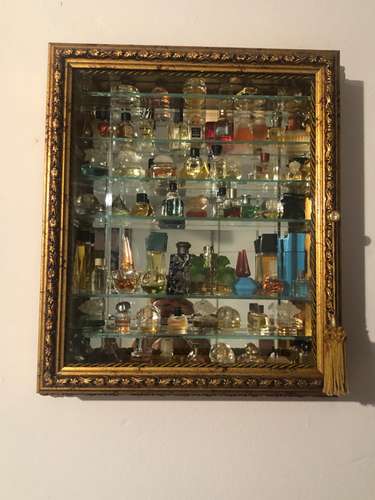 VITRINA CON ESPEJO DE FONDO, VIDRIO BISELADO - Imagen 3