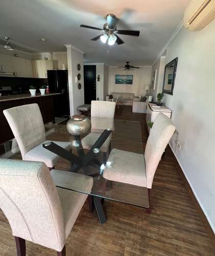 Vendo apartamento en Costa Del Este, 3 recamaras, con cuarto y baño de empleada, 115m2. - Imagen 7
