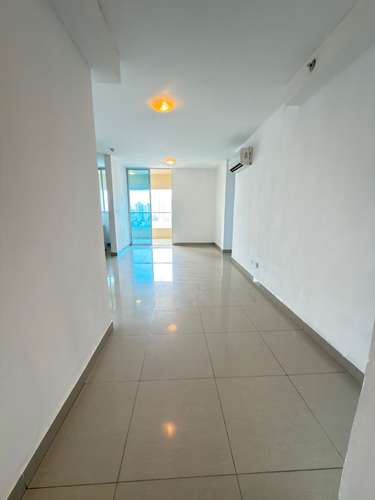 Alquilo apartamento en San Francisco, Linea Blanca, 3 recamaras, Balcón, Área social, 100m2.
