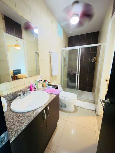 Alquilo Apartamento Amoblado en San Francisco, 120 m², Vista al Mar 2 recamaras, con Cuarto y baño de empleada. - Imagen 12