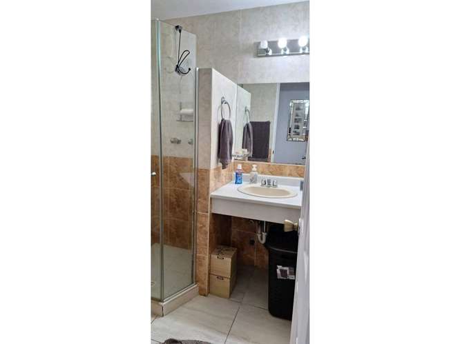 Se Alquila apartamento en Via Porras