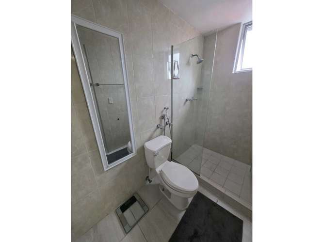 Se Alquila apartamento en Via Porras