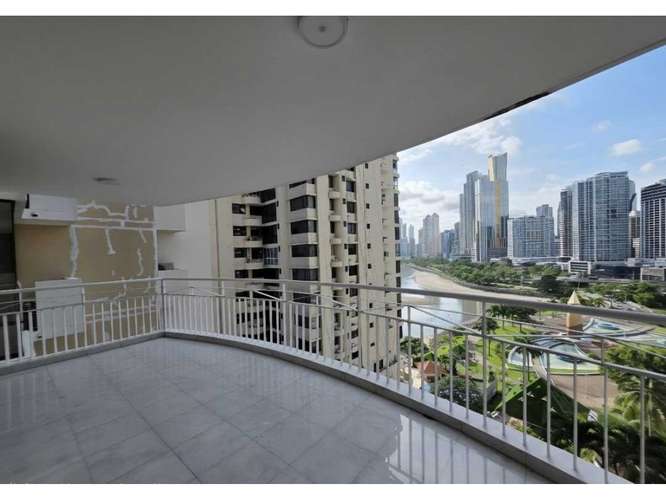 Venta de Apartamento en PH Perla del Pacifico, Paitilla
