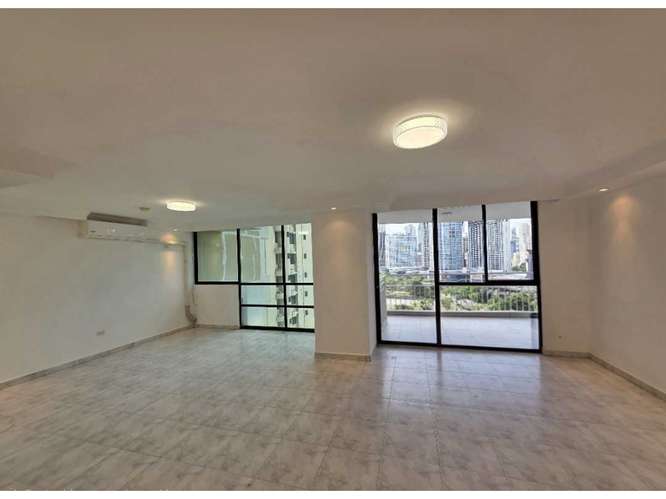 Venta de Apartamento en PH Perla del Pacifico, Paitilla