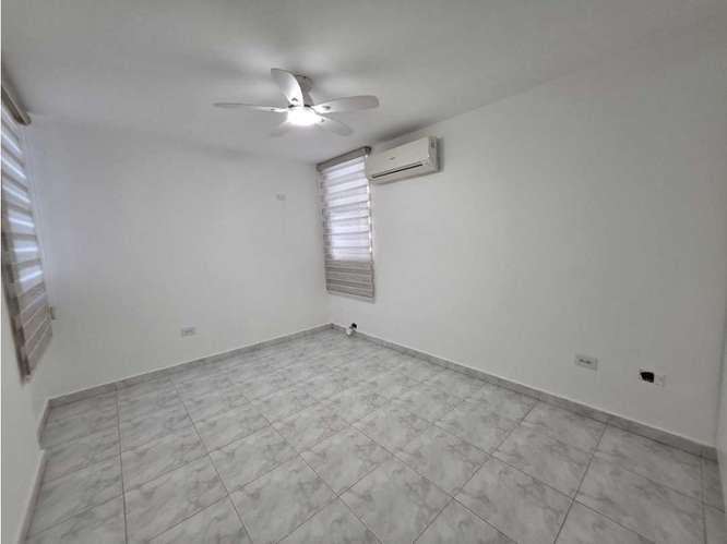 Venta de Apartamento en PH Perla del Pacifico, Paitilla