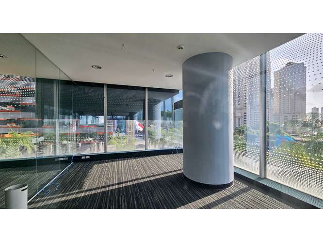 SE VENDE OFICINA OCEAN BUSSINESS PLAZA 830M CON DIVISIONES VACIA