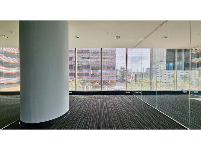 SE VENDE OFICINA OCEAN BUSSINESS PLAZA 830M CON DIVISIONES VACIA