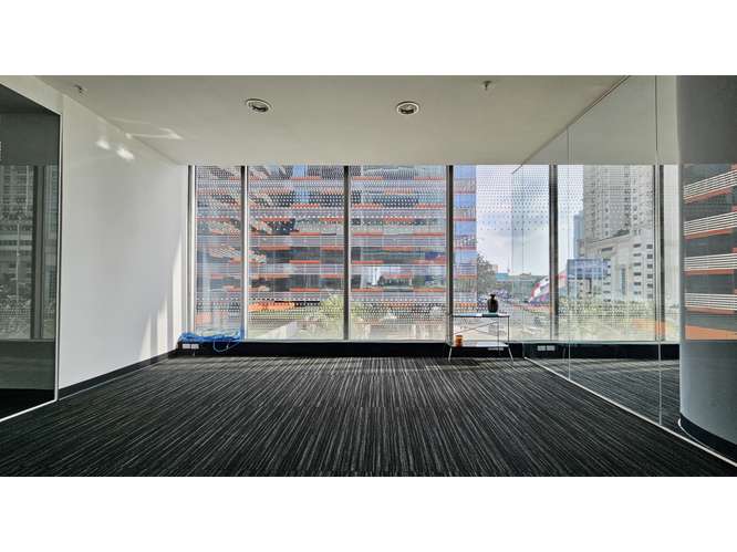 SE VENDE OFICINA OCEAN BUSSINESS PLAZA 830M CON DIVISIONES VACIA