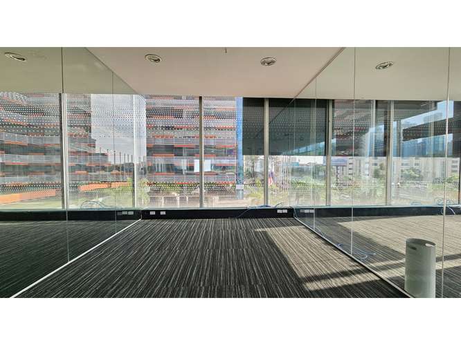 OFICINA / OCEAN BUSSINESS PLAZA / 830M / CON DIVISIONES / VACIA