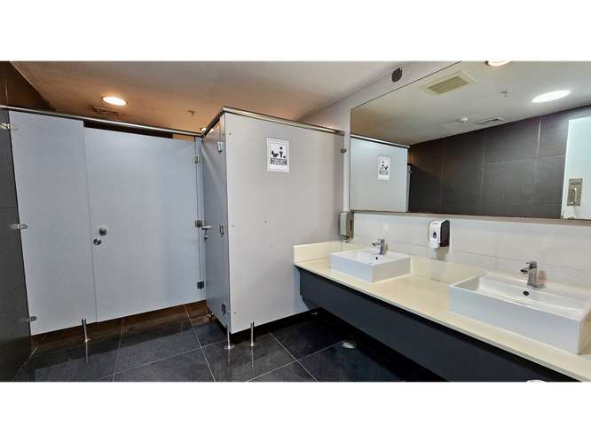 SE ALQUILA LOCAL OCEAN BUSSINESS PLAZA 1305M DIVISIONES PLANTA BAJA - Imagen 11
