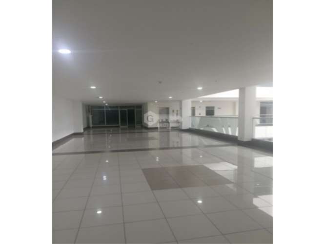 CENTRO COMERCIAL VILLA LUCRE / 342M / SOBRE VIA PRINCIPAL / PISO MEDIO - Imagen 20