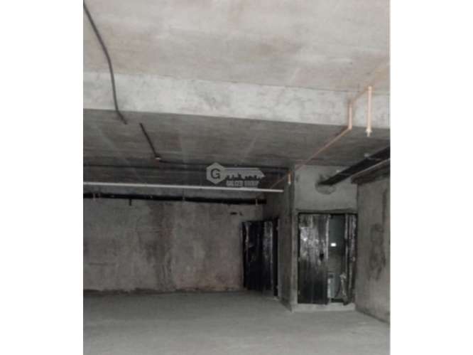 SE ALQUILA LOCAL 139 M2 EN CENTRO COMERCIAL VILLA LUCRE SOBRE VIA - Imagen 14