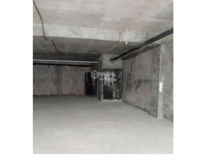 SE ALQUILA LOCAL 139 M2 EN CENTRO COMERCIAL VILLA LUCRE SOBRE VIA - Imagen 12
