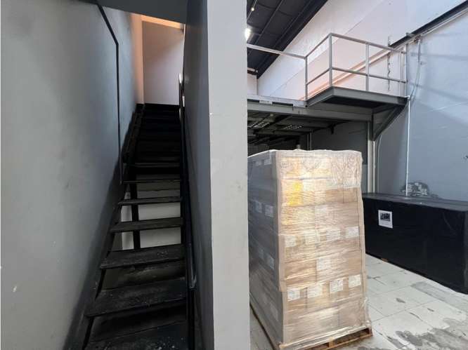 COSTA DEL ESTE / 265 M2 / 2 PARKING / LOCAL CON BODEGA / SOBRE VIA - Imagen 17