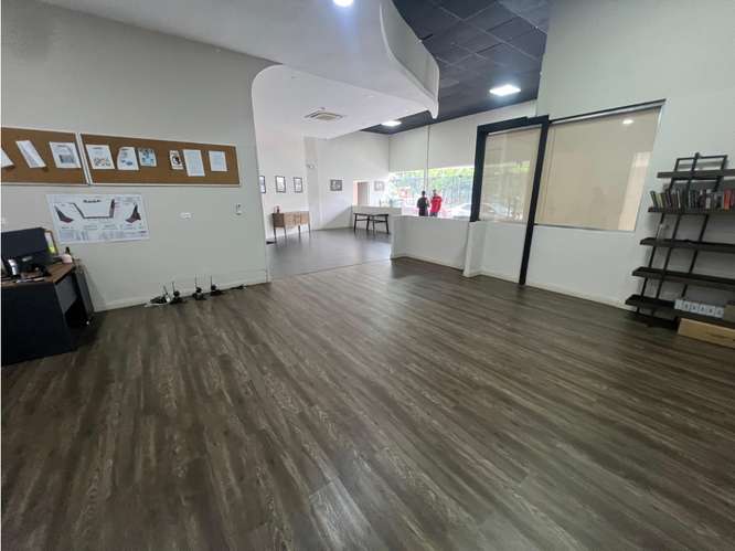COSTA DEL ESTE / 233M / 2 PARKING / PISO BAJO / SOBRE VIA / OFICINAS - Imagen 8