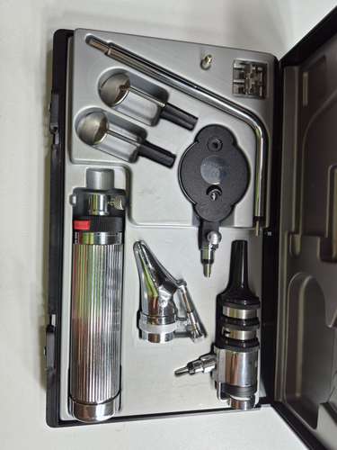 Set de diagnóstico médico ORL y oftalmológico (modelo Riester econom®).