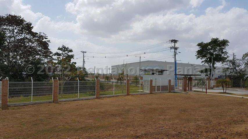 Terreno en Venta en 24 de Diciembre. - Imagen 12