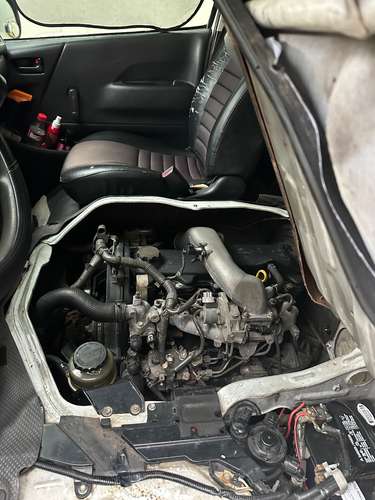 Toyota Hiace 2013