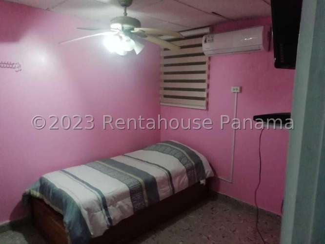 Venta casa duplex en La Locería, Panamá - patio trasero y garage | uVIK-25-1307