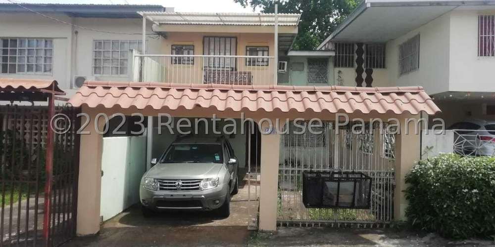 Venta casa duplex en La Locería, Panamá - patio trasero y garage | uVIK-25-1307