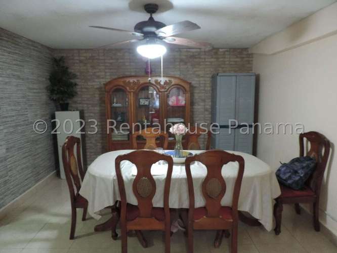 Venta casa duplex en La Locería, Panamá - patio trasero y garage | uVIK-25-1307