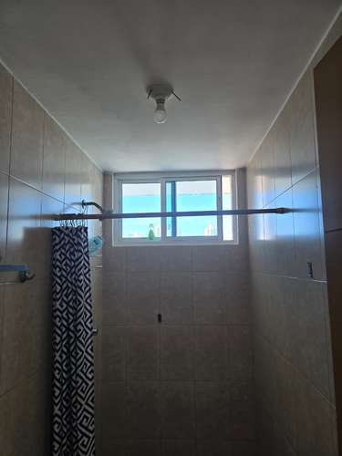 Alquilo apartamento en Vía España, 2 recamaras, vacío, solo A/C, área social completa, 90m2. - Imagen 10