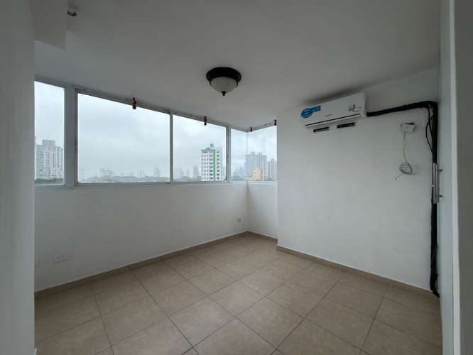 Alquilo apartamento en Vía España, 2 recamaras, vacío, solo A/C, área social completa, 90m2. - Imagen 4