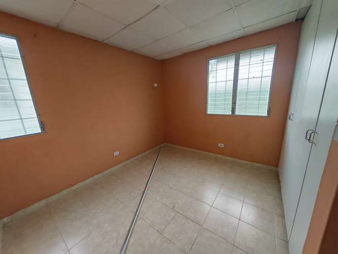 Se vende casa en residencial La Reina