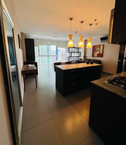 Alquilo apartamento en Bella Vista, tipo estudio, 1 recamaras, amoblado, a pasos de Ave Balboa, área social completa.