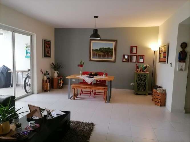 Quintas de Versalles · Lyon esquinera remodelada · 3 rec · 245 m²