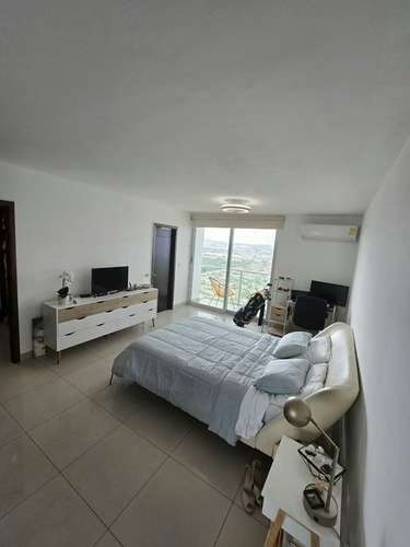 Apto Amoblado de  220 m² Frente a Town Center, Costa del Este - Imagen 4