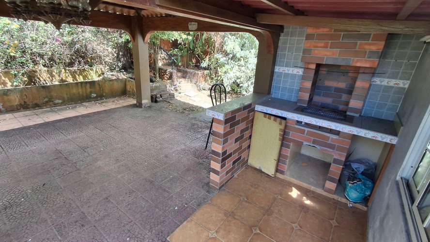 La Loma. 421mts 3r 2.5b Terraza den $320,000.00NEG