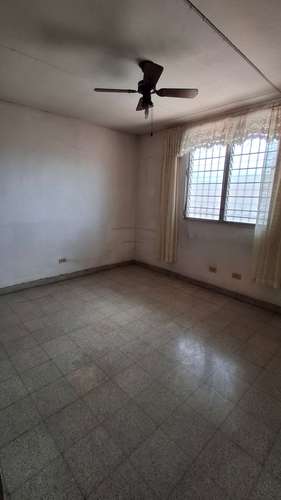 La Loma. 421mts 3r 2.5b Terraza den $320,000.00NEG