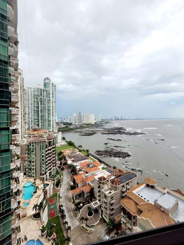 Se Alquila Apto en Grand Tower modelo H - Imagen 9