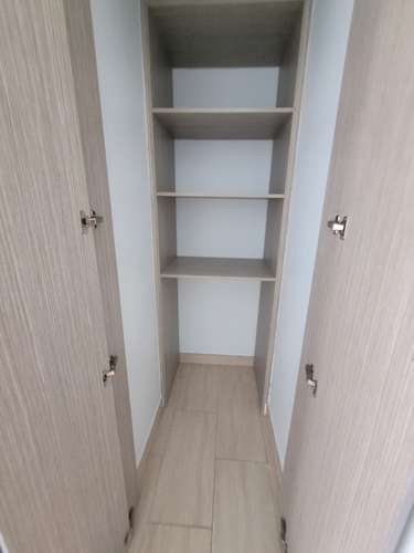 Se Alquila Apto en Grand Tower modelo H - Imagen 13