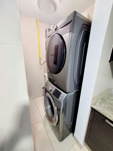 Se Alquila Apto en Grand Tower modelo H - Imagen 18