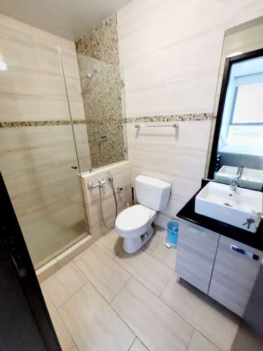 Se Alquila Apto en Grand Tower modelo H - Imagen 14
