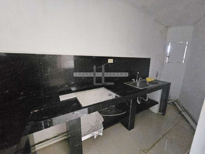 VENTA DE CASA DUPLEX EN CHANIS MUY CERCA DORADITOS. HAGA UNA OFERTA - Imagen 11