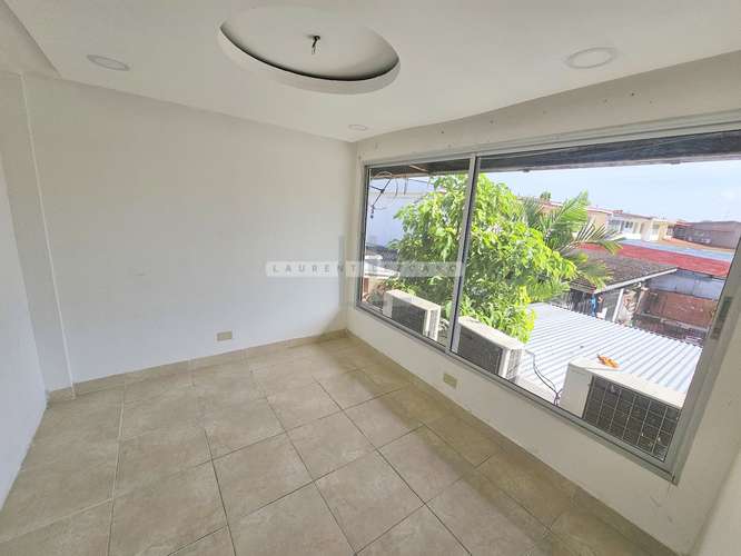 VENTA DE CASA DUPLEX EN CHANIS MUY CERCA DORADITOS. HAGA UNA OFERTA - Imagen 17